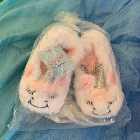 Cat & Jack Shoes 4 For 5 Cat And Jack Baby Toddler Unicorn Slippers